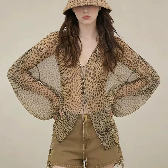 Vacation-style leopard print tie-neck V-neck sunscreen chiffon shirt for women, summer sheer translucent lantern sleeve blouse jacket Vacation-style leopard print tie-neck V-neck sunscreen chiffon shirt for women, summer sheer translucent lantern sleeve blouse jacket