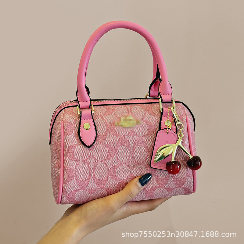 外贸蔻家复古波士顿女包枕头包手提包樱桃挂件时尚单肩斜挎包bags