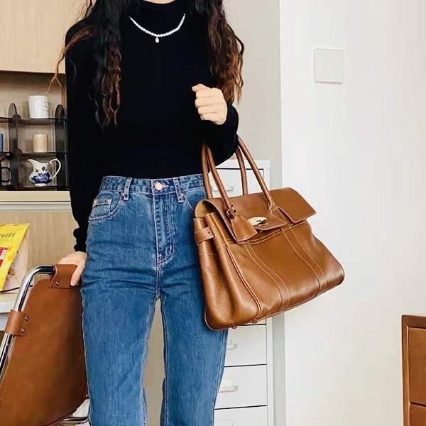 2024 New Genuine Leather Women's Bag Retro Tote Handbag Fashion Briefcase Large Capacity - Thumbnail 2