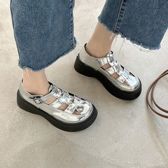 2024春夏新款時尚羅馬涼鞋女松糕厚底休閒女鞋包頭鏤空一字扣單鞋