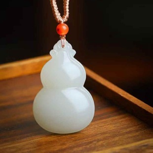 Natural Xinjiang Hetian Jade Factory Store Qinghai Material Old Material Light Lotus Root Pink Jade Gourd Pendant with Certificate
