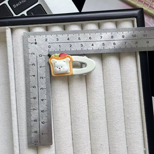 Cute White Bear Oval Hairpin [Toast]