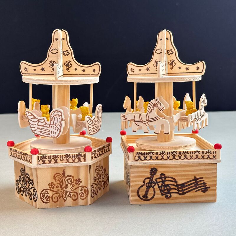 創意木製回転トロイの木馬音楽風車子供誕生日プレゼント装飾工芸品玩具卸売り|undefined