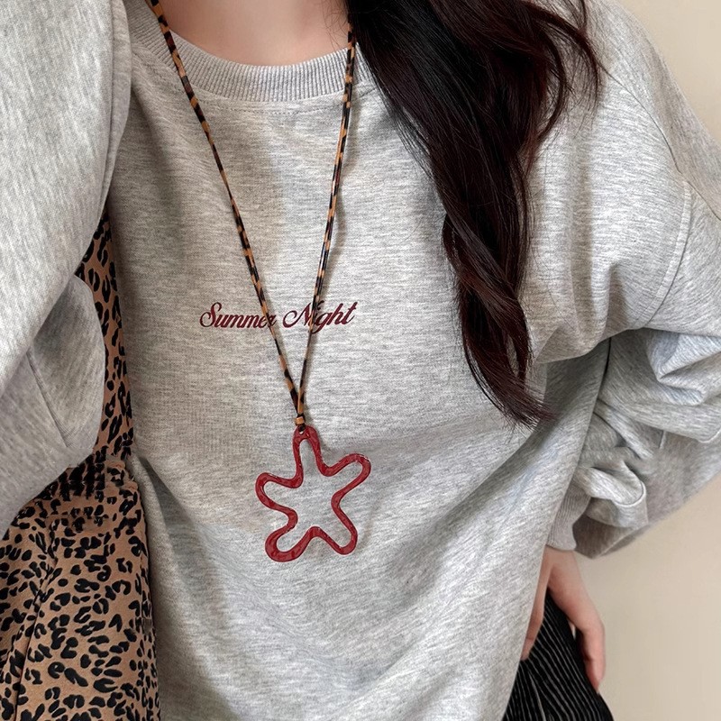 Otoño y invierno minimalistas collares colgante de goteo de Feng Shui mujeres chaqueta larga suéter cadena casual accesorios de lujo ligero