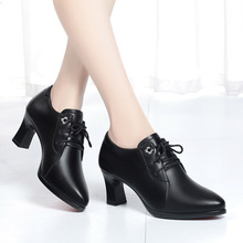 中年妈妈鞋高跟单鞋软皮软底舒适系带女鞋2022年春季新款深口皮鞋