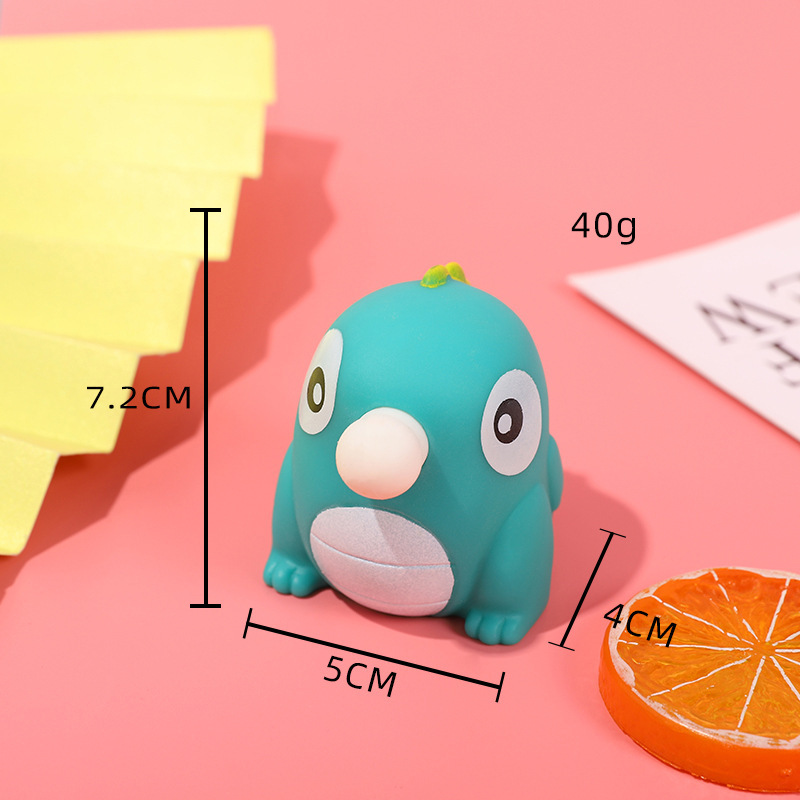 Juguete antiestrés de dibujos animados de niña apretando burbujas, juguete antiestrés de pequeño animal, gadget antiestrés de monstruo verde de Halloween.