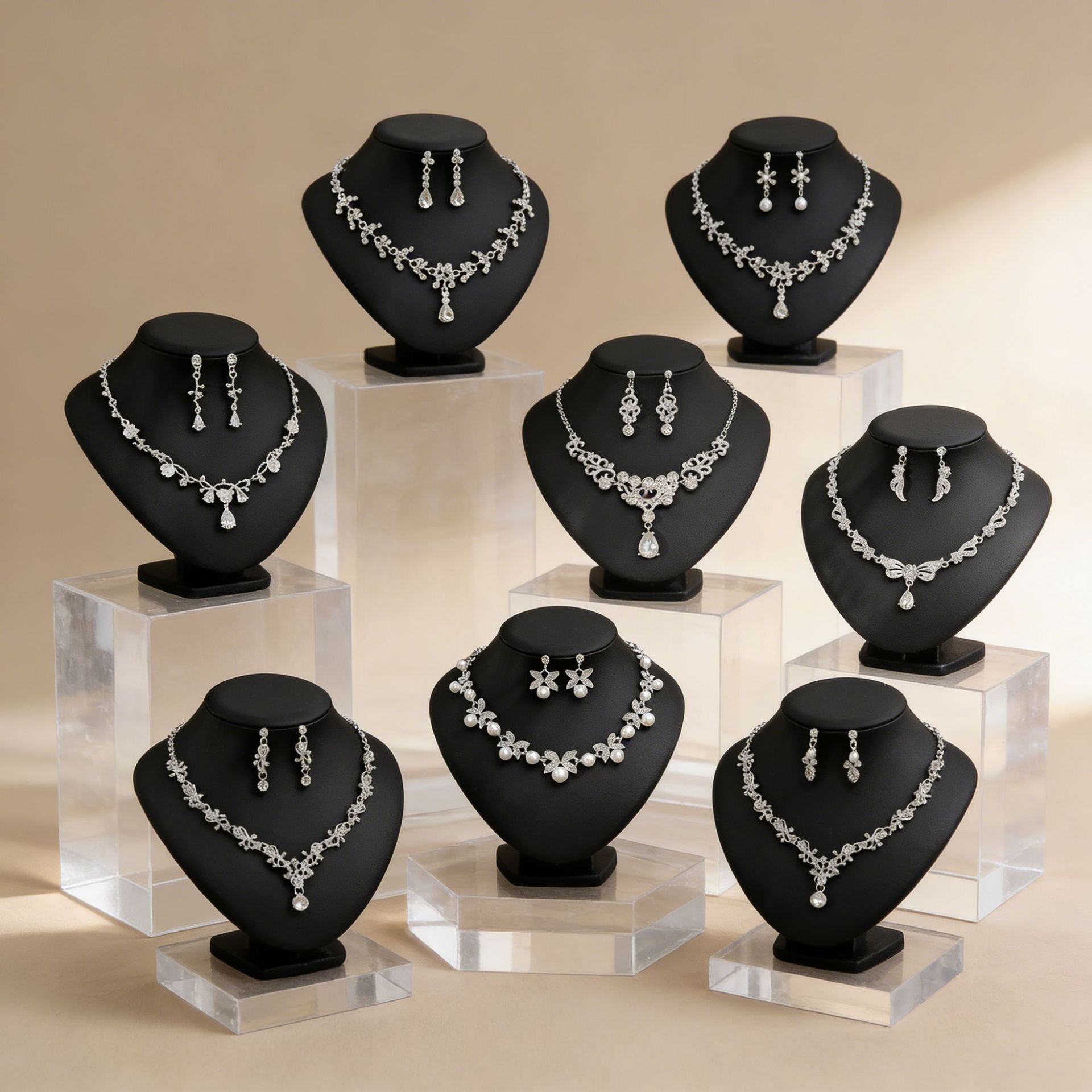Medieval vintage diamantes goteo pendientes collar ligero lujo nicho cerradura estilo palacio conjunto de joyas exquisitas