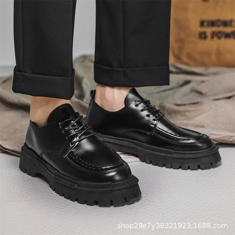 Маленькие кожаные туфли в британском стиле с квадратным носком, мужские туфли дерби на толстой подошве, увеличивающие рост, популярные деловые повседневные мужские туфли на платформе.