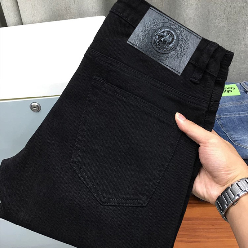 A105 검정색 바지
