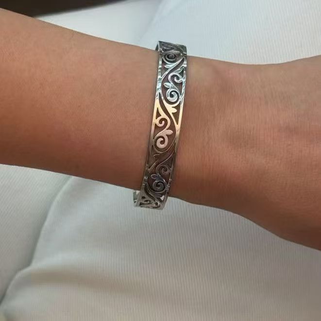 K-YM156 hollow bracelet silver