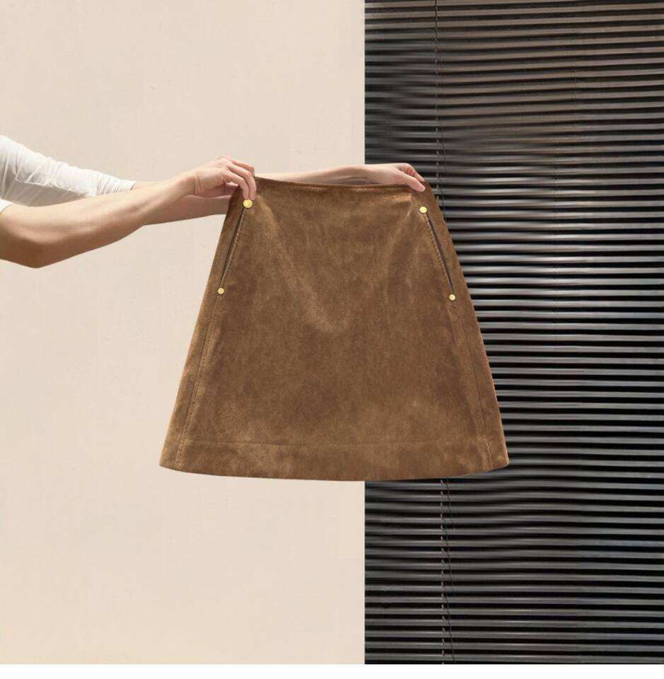 Chân váy ngắn chữ A ôm mông chất liệu nhung da lộn, phong cách retro, form đứng, có size lớn — Màu nâu cà phê chi tiết 7