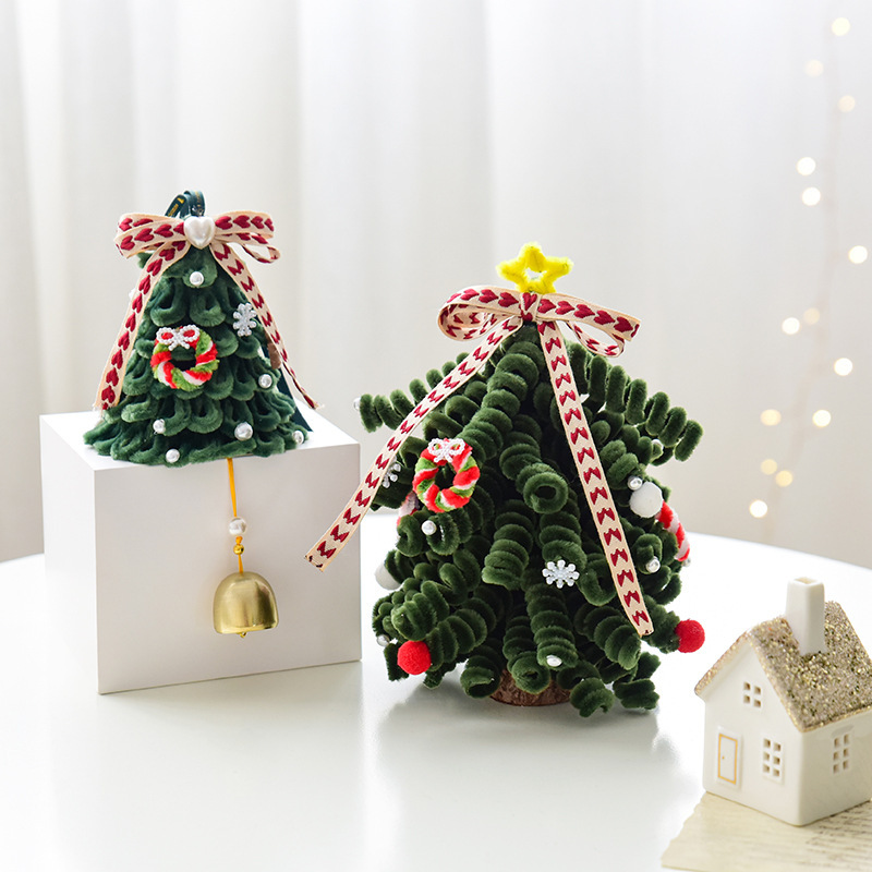 クロスボーダーのクリスマスの巻き棒のミニクリスマスツリーのデスクトップの置物diyの蝶結びの羊毛のボールのクリスマスの花輪の装飾|undefined