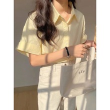 短袖衬衫女奶黄色2022年夏季新款chic法式奶甜上衣设计感小众衬衣