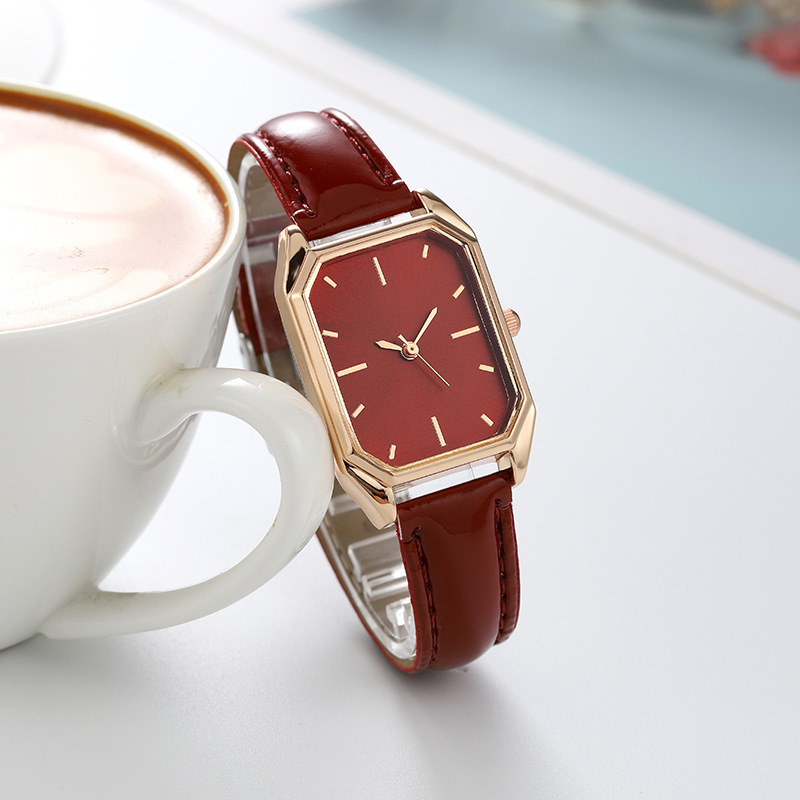 Ceas retro la modă pentru femei, cuarț, din aliaj simplu, pentru studente, în stoc_voghion.com