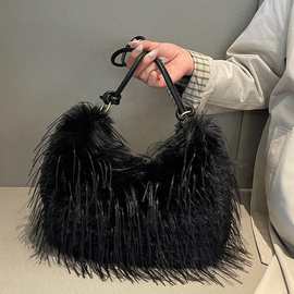 跨境商品2025新款潮毛绒包包女大容量托特包时尚通勤腋下包斜挎包