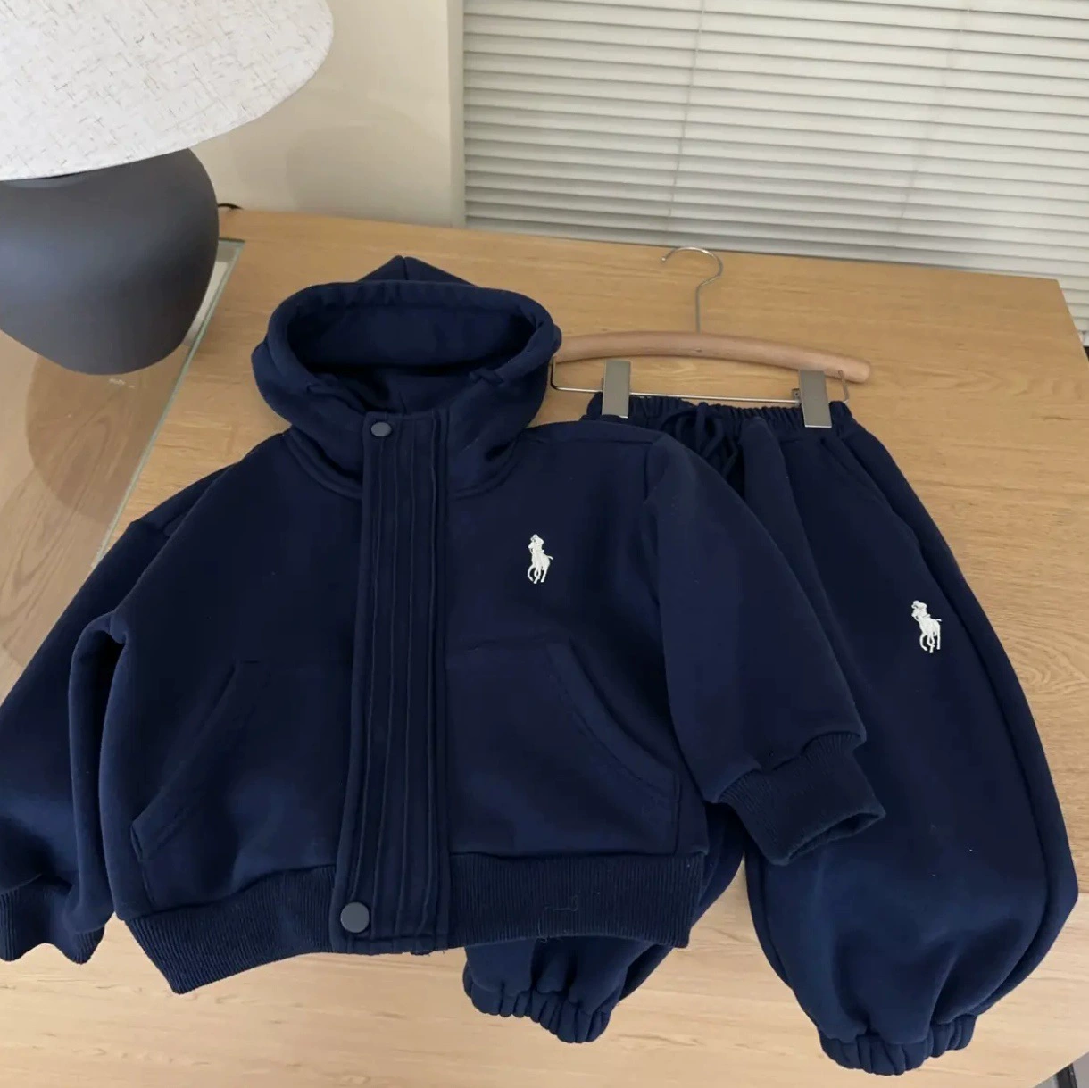 Пуловер Sweatshirt для мальчиков осенью, штаны, детский длинный рукав, набор, детская одежда, с вышивкой