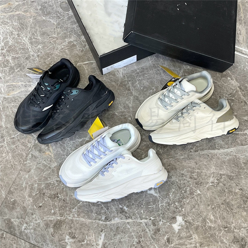 High-Quality Outdoor Couple Hiking Shoes Made in Guangdong, Comfortable Casual Sports Shoes, Lace-Up Running Shoes, Travel Shoes, Mesh Shoes