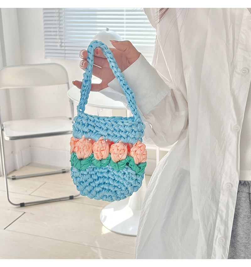 Women's Mini Knit Flower Vacation Cylindrical Open Handbag display picture 6