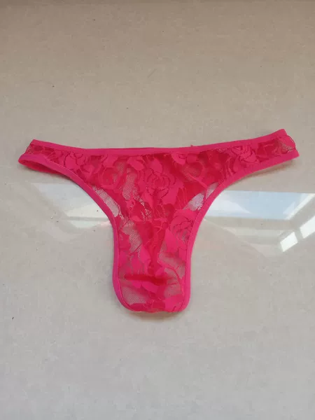 Rose red