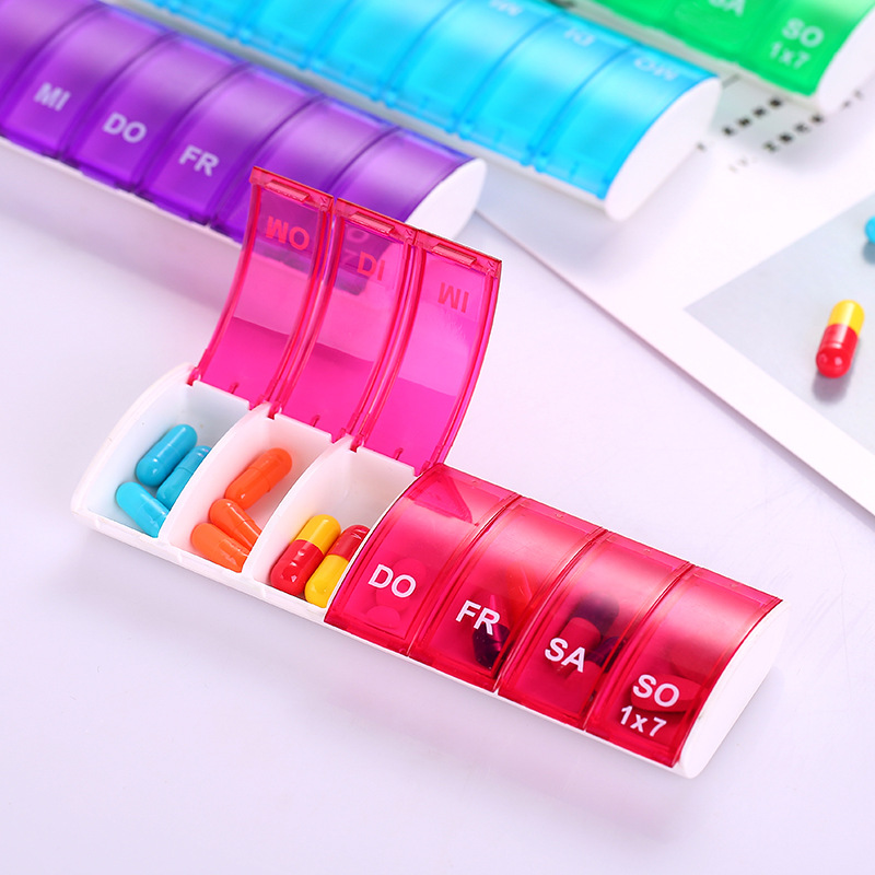 Manufacturer's Creative Rectangular Pill Box, Seven-Day-A-Week Pill Box, Seven-Compartment Mini Portable Storage Pill Box, Plastic Pill Box