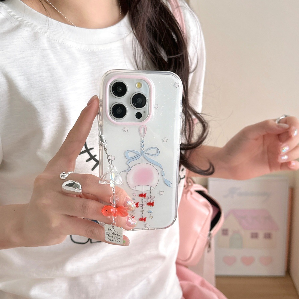 Wind Chime Little Goldfish Adecuado para Apple 15ProMax Funda para teléfono móvil 16Pro nicho 14/13 Colgante 16PM Pareja 14