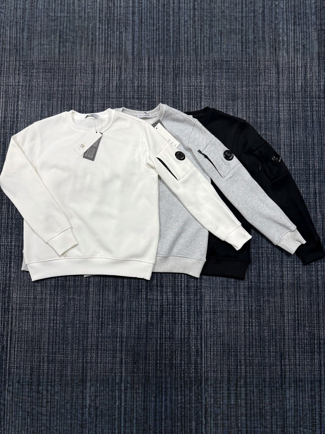 solid color sweatshirt with a round collar
