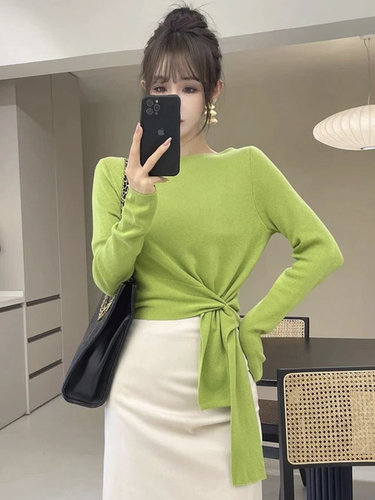 Korean-style minimalist, chic, lace-up casual ribbed shirt for women—irregular hemline, trendy and figure-flattering for spring and autumn