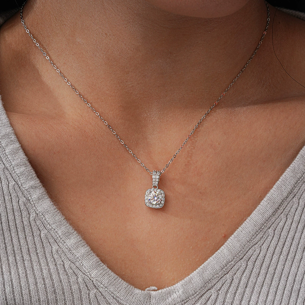 Pendant, classic necklace, accessory, silver 925 sample, 1 carat
