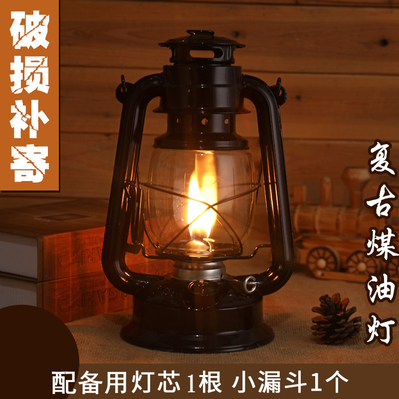 Lámpara de queroseno retro lámpara de caballo portátil lámpara de mástil lámpara de aceite decorativa lámpara de camping al aire libre entrega de una sola pieza suministro directo de fábrica