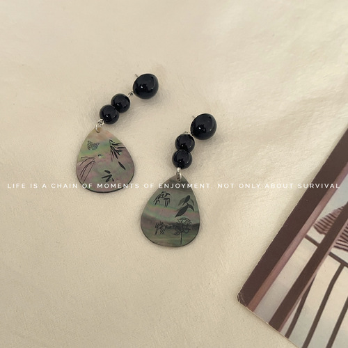 Mulan-style New Chinese Style Earrings with National Style, Cold Atmosphere,  New Black Design Mother-of-Pearl Stud Earrings