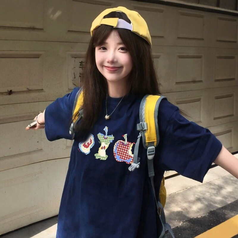 American retro navy blue short-sleeve t-shirt for women, 2026 summer new design, niche pure cotton base shirt American retro navy blue short-sleeve t-shirt for women, 2026 summer new design, niche pure cotton base shirt