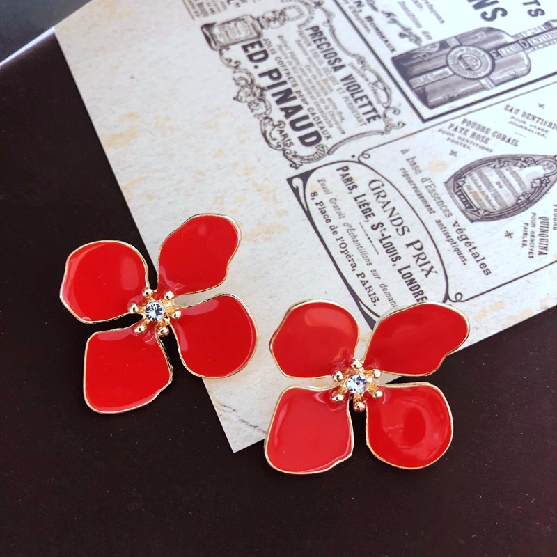 Nihaojewelry Korean Style Four-leaf Clover Color Enamel Earrings Wholesale Jewelry display picture 6