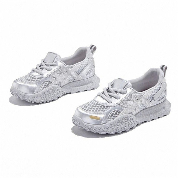 Fashionable mesh breathable sneakers platform for leisure