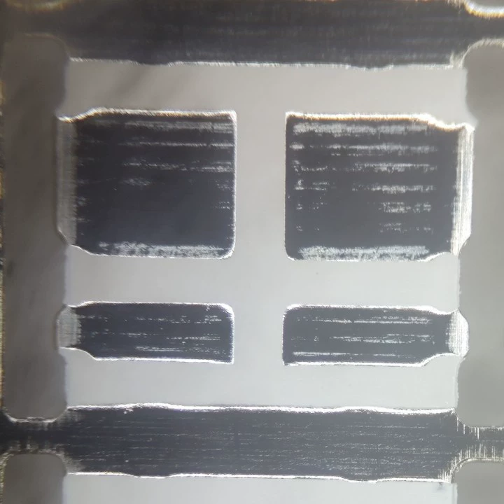 Dongguan LED кронштейн производитель 2835-16 рядов двухцветных четырехногих кронштейнов