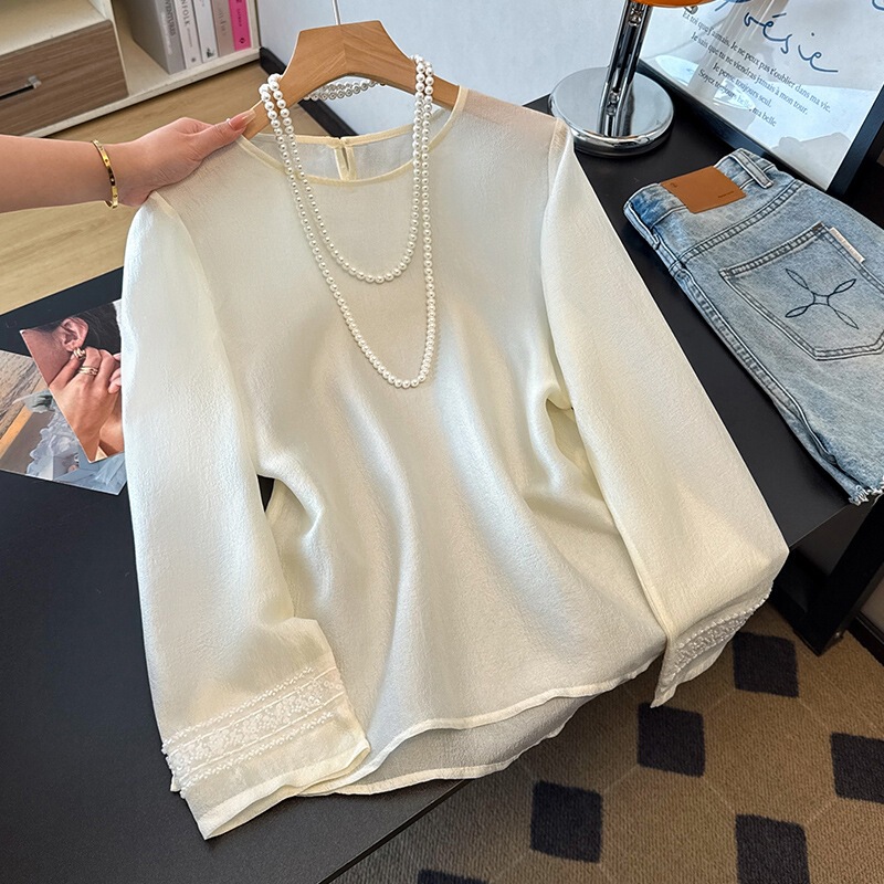 2026 New Style Gentle Off-White Round-Neck Shirt with Heavy Bead Embroidery on the Cuffs, Glossy Tencel Top, Women's Sun Protection Shirt 2026 New Style Gentle Off-White Round-Neck Shirt with Heavy Bead Embroidery on the Cuffs, Glossy Tencel Top, Women's Sun Protection Shirt