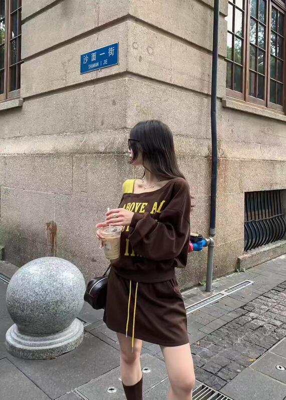 高级感气质炸街减龄套装女2025新款印花一字肩卫衣高腰短裙两件套|undefined