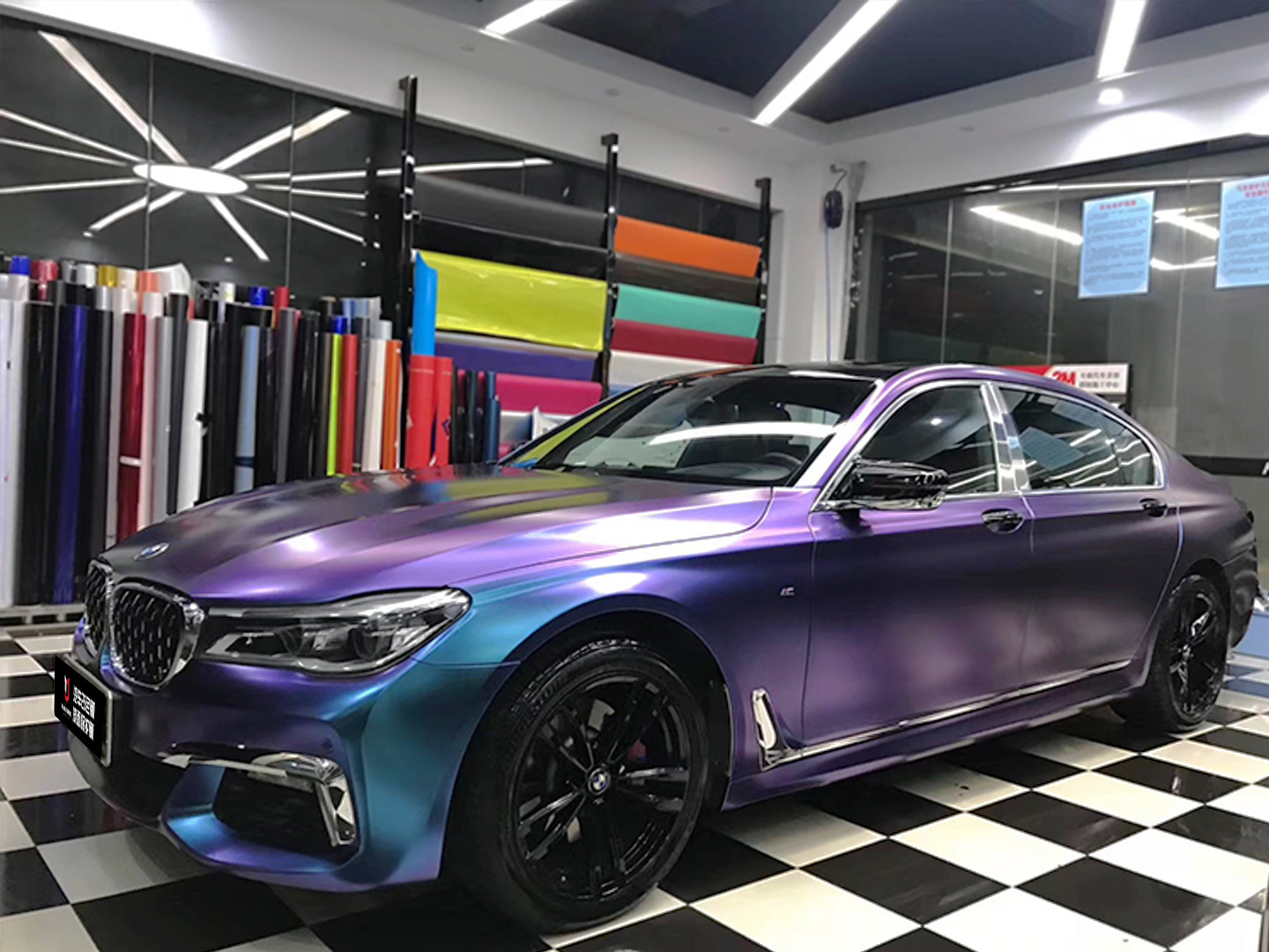 Glossy Diamond Chameleon Color Changing Film, Multi-Angle Colorful, Scratch-Resistant and Sun-Proof, Full Car Protective Film, Direct Supply from the Manufacturer