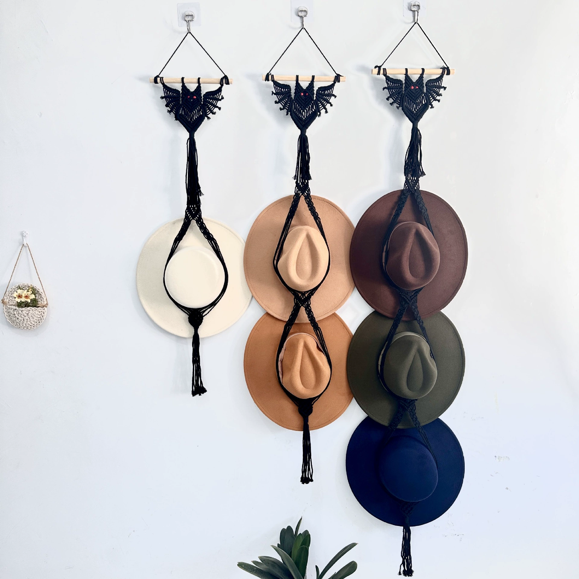 Трансграничный гобелен ручной работы с летучей силой Подвесное карманное украшение Хэллоуин Подвесная хлопковая веревка Настенная вешалка для шляп Стойка для хранения