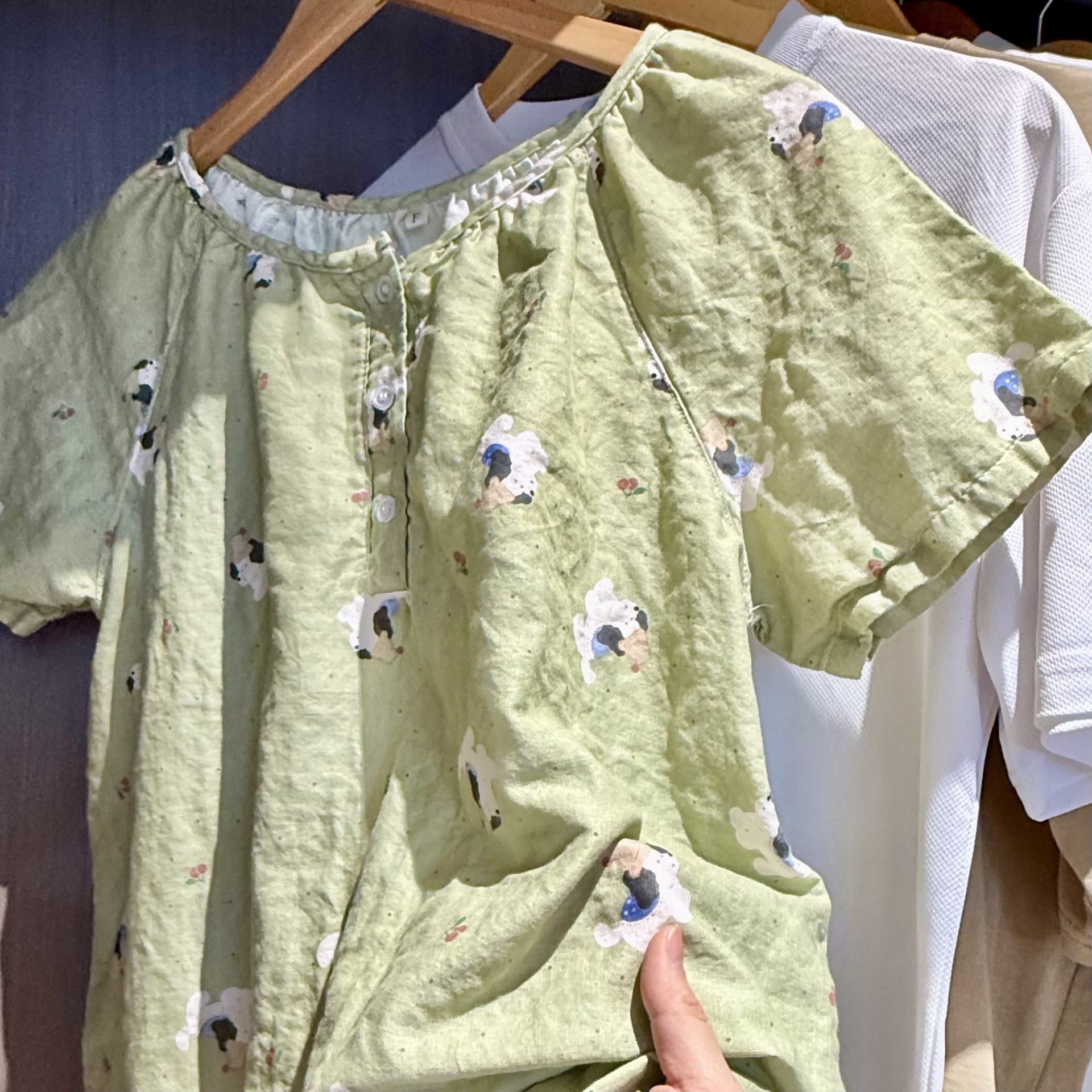 라운드넥 반팔 반바지 슈트 - 치즈독