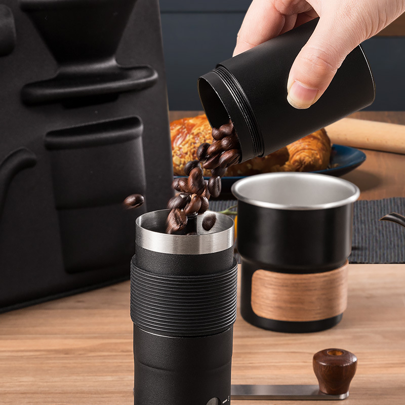 Café hecho a mano Juego de café hecho a mano Camping portátil Juego de café hecho a mano Caja de regalo Introducción a los utensilios de café para el hogar