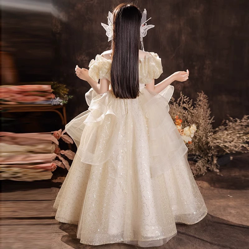 Детское платье для флористки? Похоже оригинал: "Children's flower girl dress, small princess costume, piano performance costume for elementary school students, Birthday gift" translate as: "Детское платье для цветовницы, маленький принцессный костюм, костюм для выступления на пианино для учащихся начальной школы, подарок на день рождения"