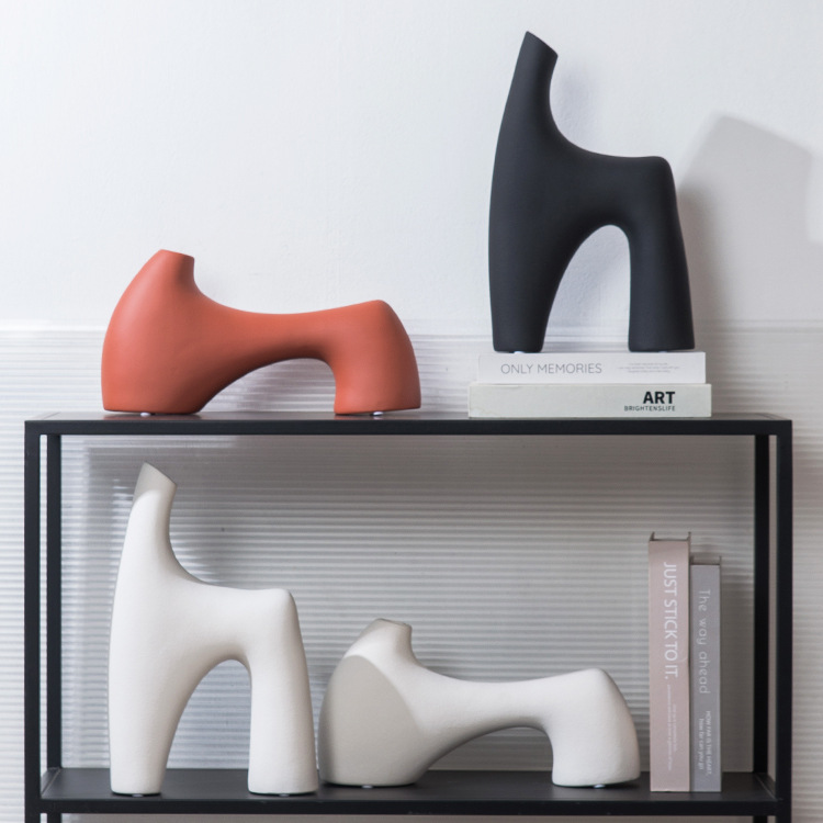 Modern Black and White Irregular Decoration Hotel Guest Room Art Lobby Bar Decoration Sales Office Front Desk Decorations