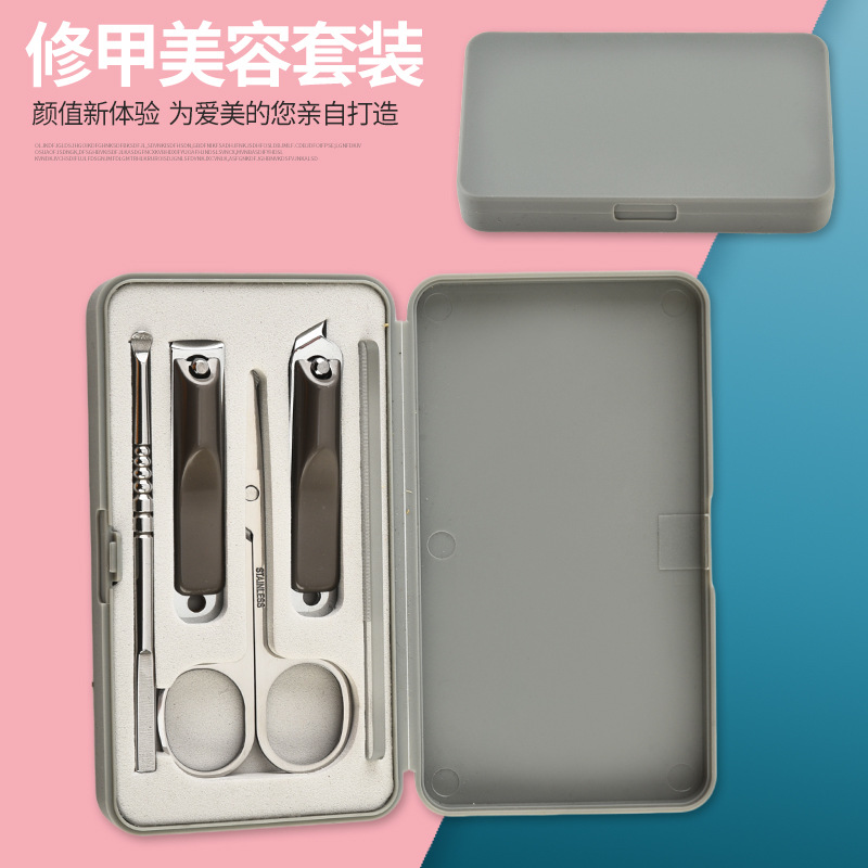 Manicure tools set for manicure for home use
