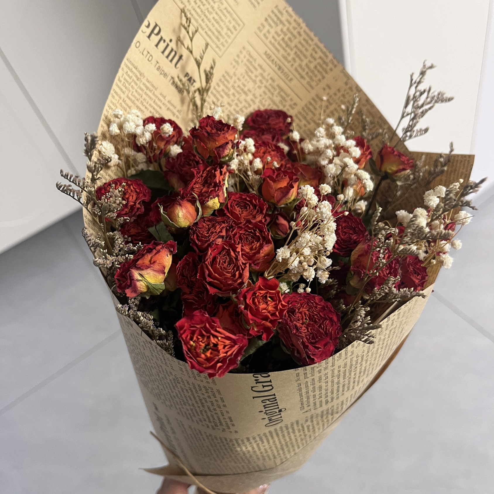 오렌지 바비 + 러버스 그래스 + 안개꽃 [특가] 30송이