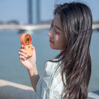 2022新款手持风扇电镀USB口袋风扇便携式迷你小风扇户外电风扇
