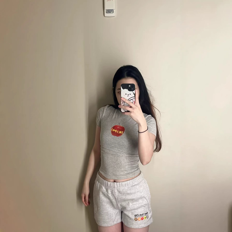 Kardashian Set Short-Sleeve T-Shirt and Shorts for Women, Sexy Pure Desire Crop Top, Slim Fit Skims, Us Exclusive New Year's Apple Edition
