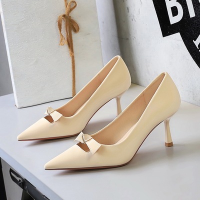 9557-1 European and American style banquet women&apos;s shoes with thin heels, pointed hollow out temperament, single sh