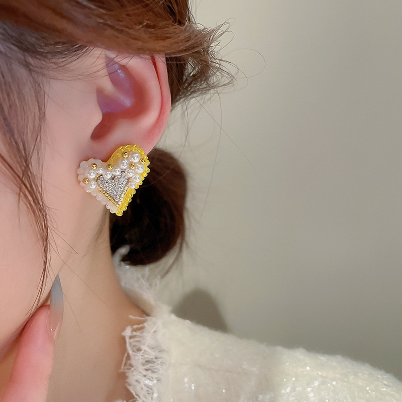 Cute Heart Shape Copper Plating Rhinestones Earrings 1 Pair