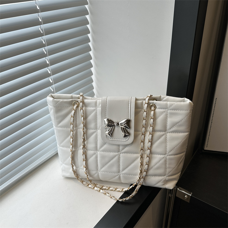 Bolso de cadena de diamante suave de alta calidad bolso de alta capacidad de alta capacidad 2024 nuevo bolso de hombro de moda de todo fósforo bolso grande