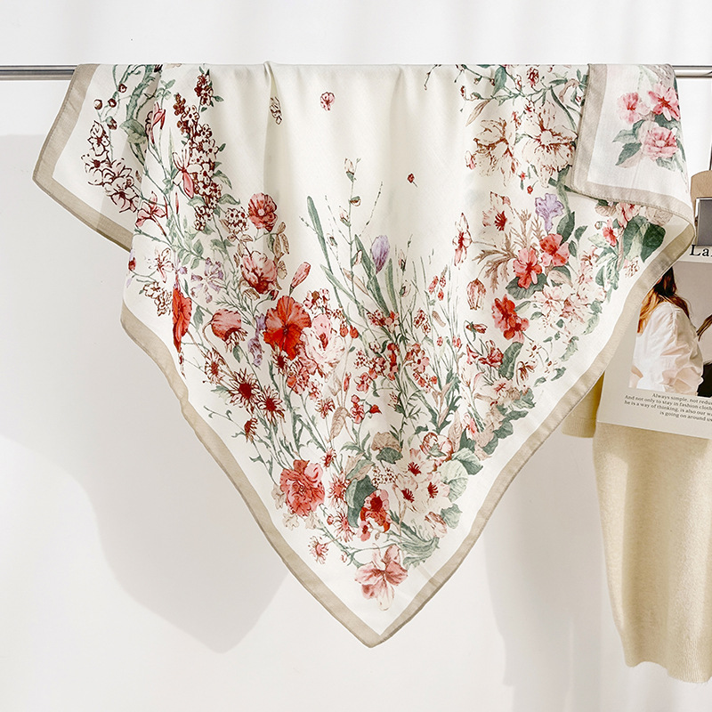 Pequeña moda de verano fresca, temperamento de alta gama 90 bufanda cuadrada con estampado de flores de temperamento de tendencia para damas image 6